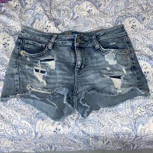 Ripped jean shorts size 5